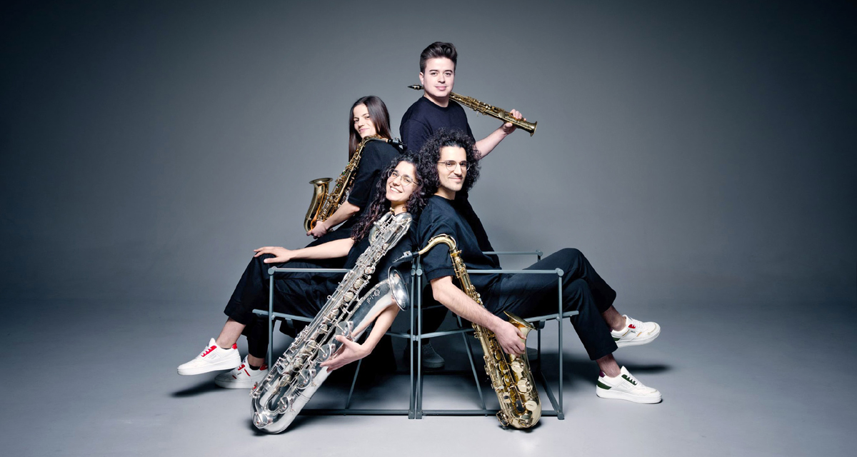 Maat Saxophone Quartet
Daniel Ferreira, sopraansaxofoon, Catarina Gomes, altsaxofoon, Pedro Silva, tenorsaxofoon en Mafalda Oliveira, baritonsaxofoon